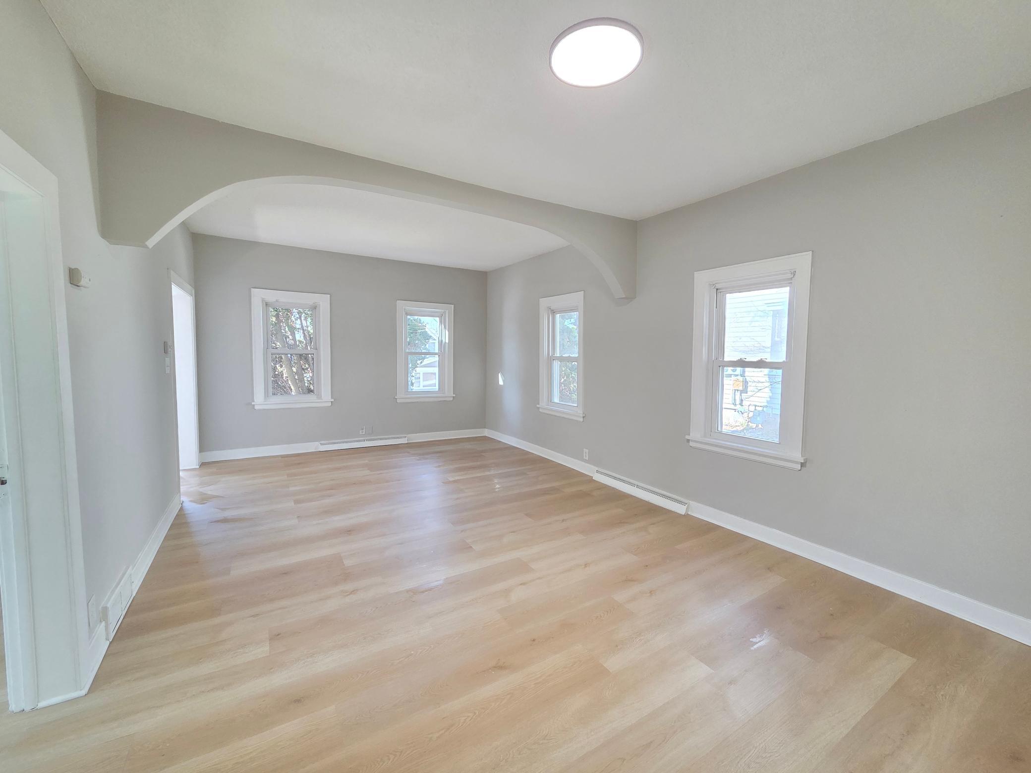 712 Maple Street West Stillwater, MN 55082 - Photo 2 of 23