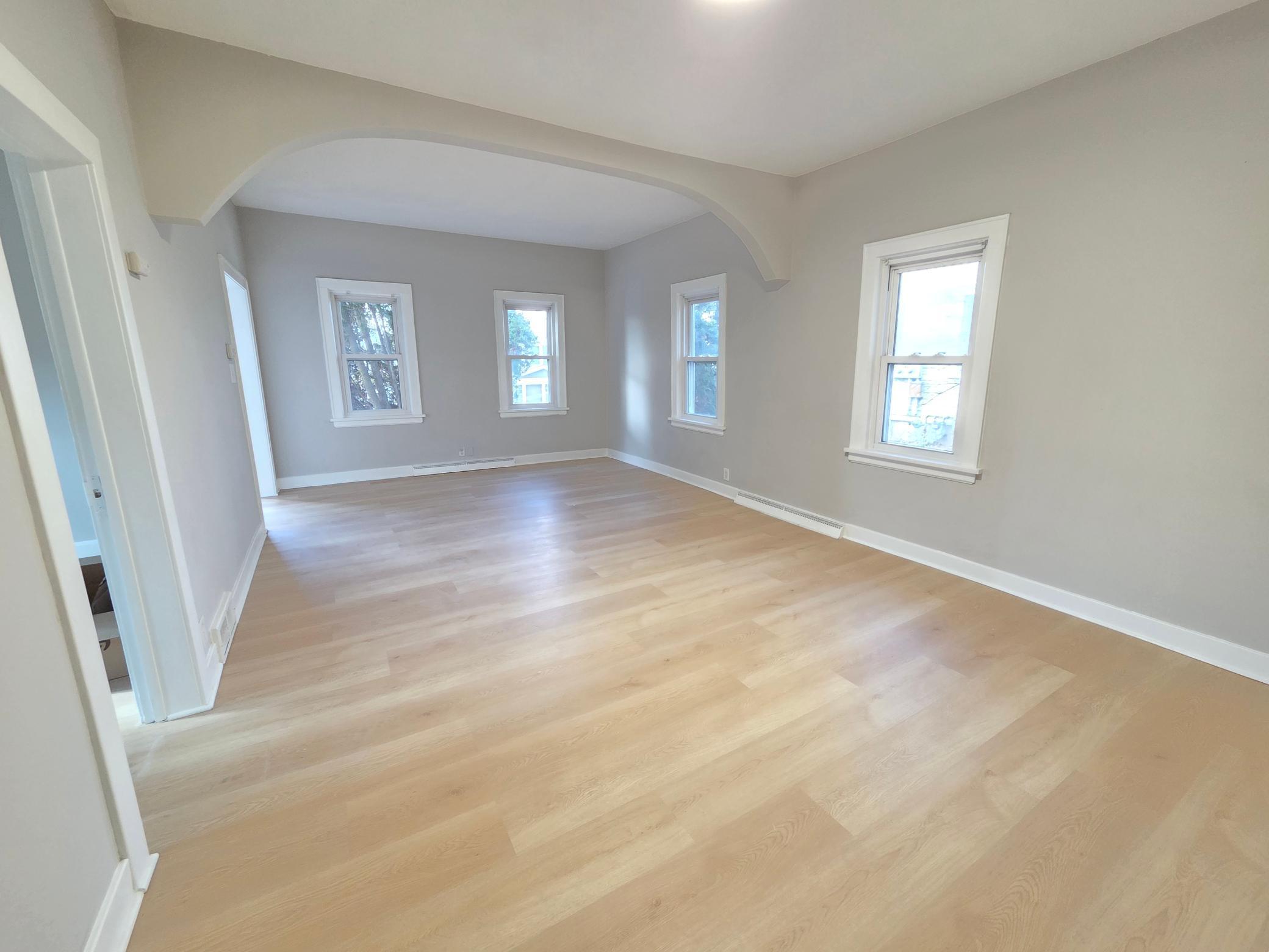 712 Maple Street West Stillwater, MN 55082 - Photo 3 of 23