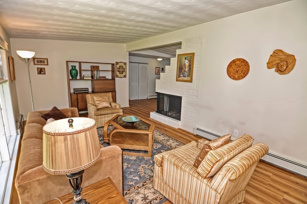 10 Turner Road Framingham, MA 01701 - Photo 6 of 30 Gallery Image 6