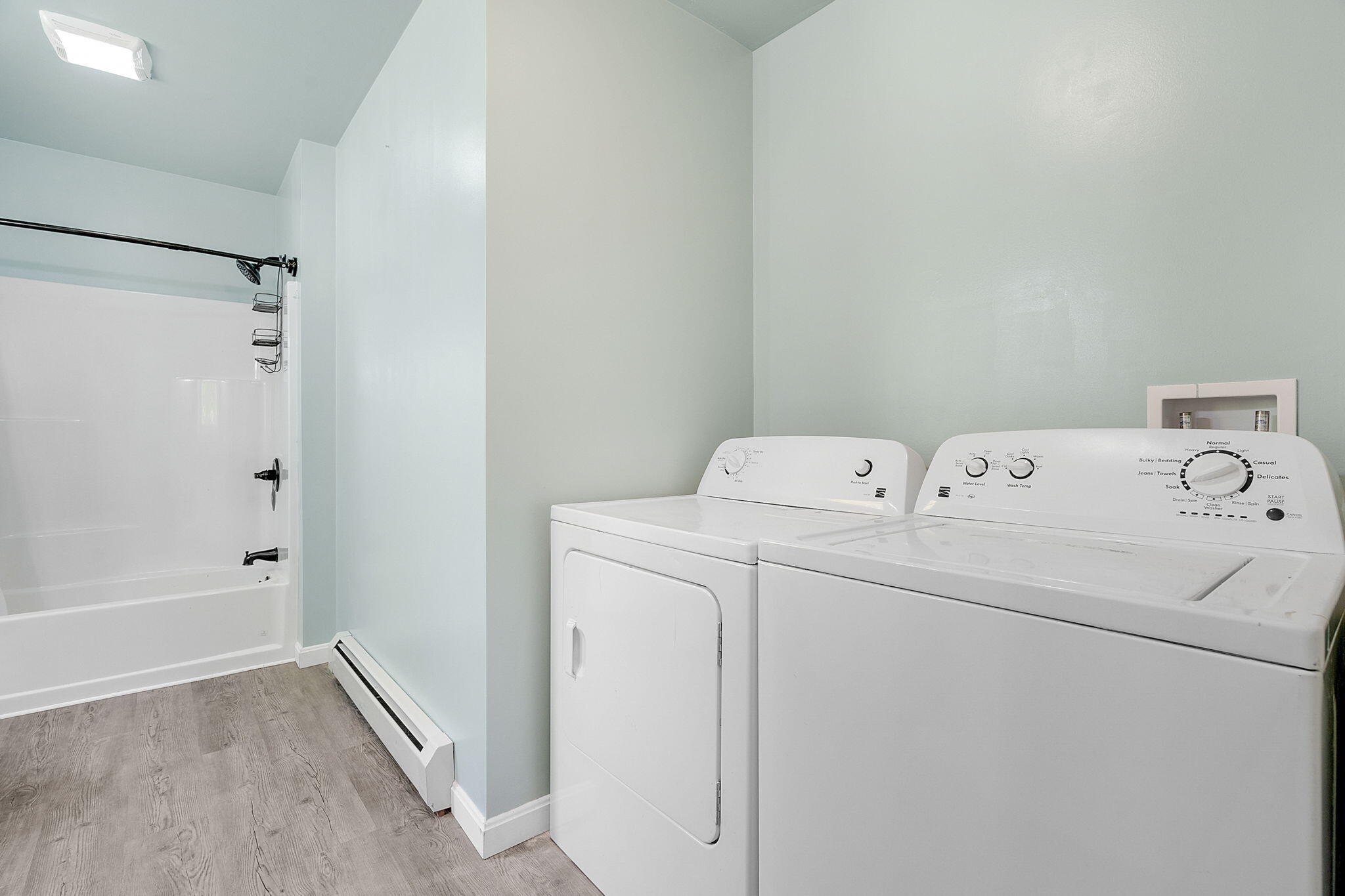 693 Pond Road Wales, ME 04280 - Photo 12 of 41 Full bath/laundry off kitchen