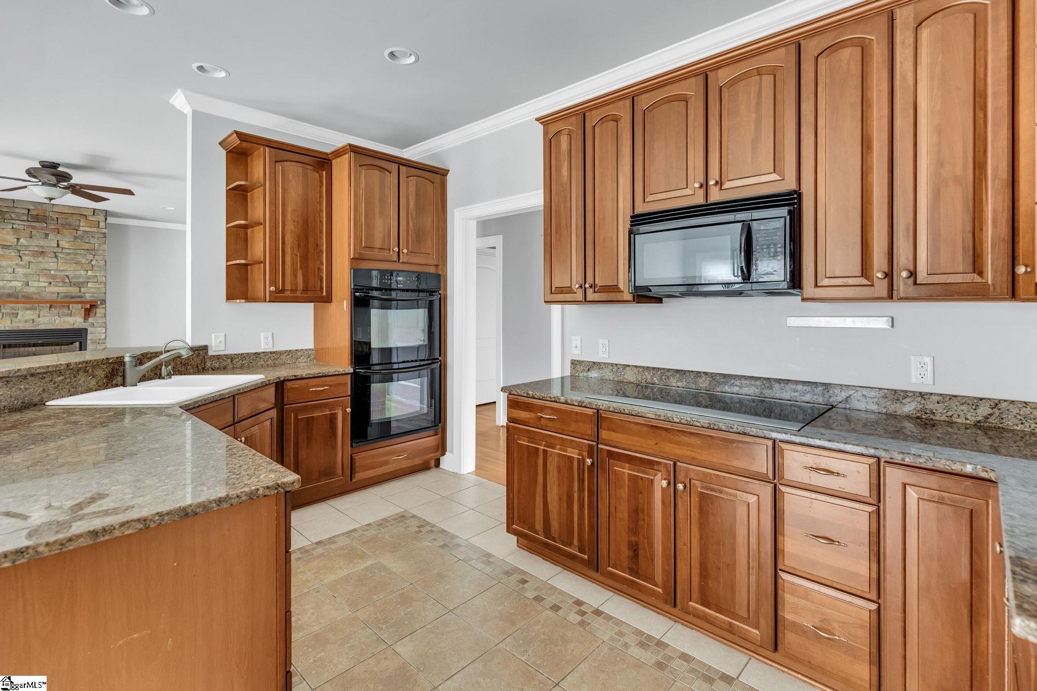 528 Carolee Way Greer, SC 29651 - Photo 13 of 50