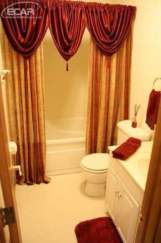 11177 Potter Road Flushing, MI 48433 - Photo 13 of 22 20449619-12.JPG