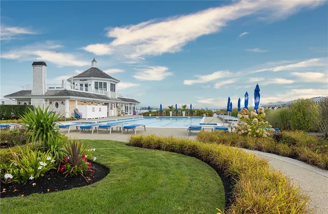 $2,350,000 | 44 Wimbledon Circle, Portsmouth, RI 02871