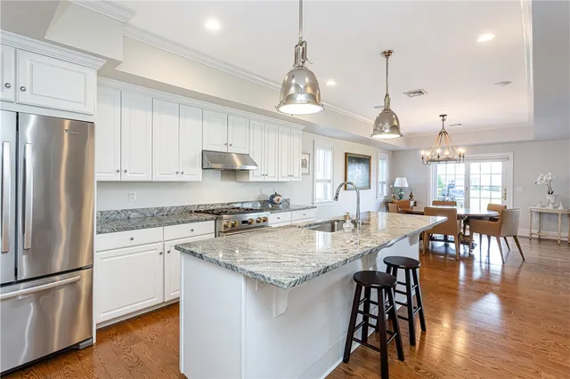 $2,350,000 | 44 Wimbledon Circle, Portsmouth, RI 02871