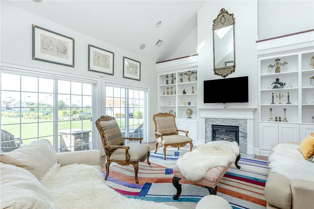 $2,350,000 | 44 Wimbledon Circle, Portsmouth, RI 02871