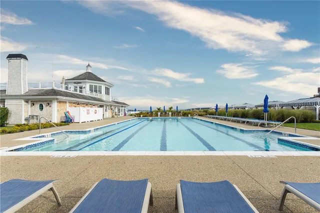 $2,350,000 | 44 Wimbledon Circle, Portsmouth, RI 02871