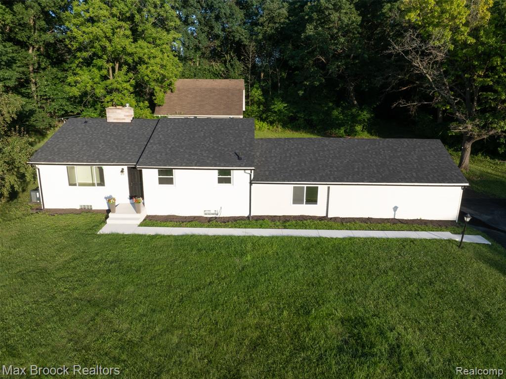 5561 Delmas Road Clarkston, MI 48348 - Photo 58 of 61