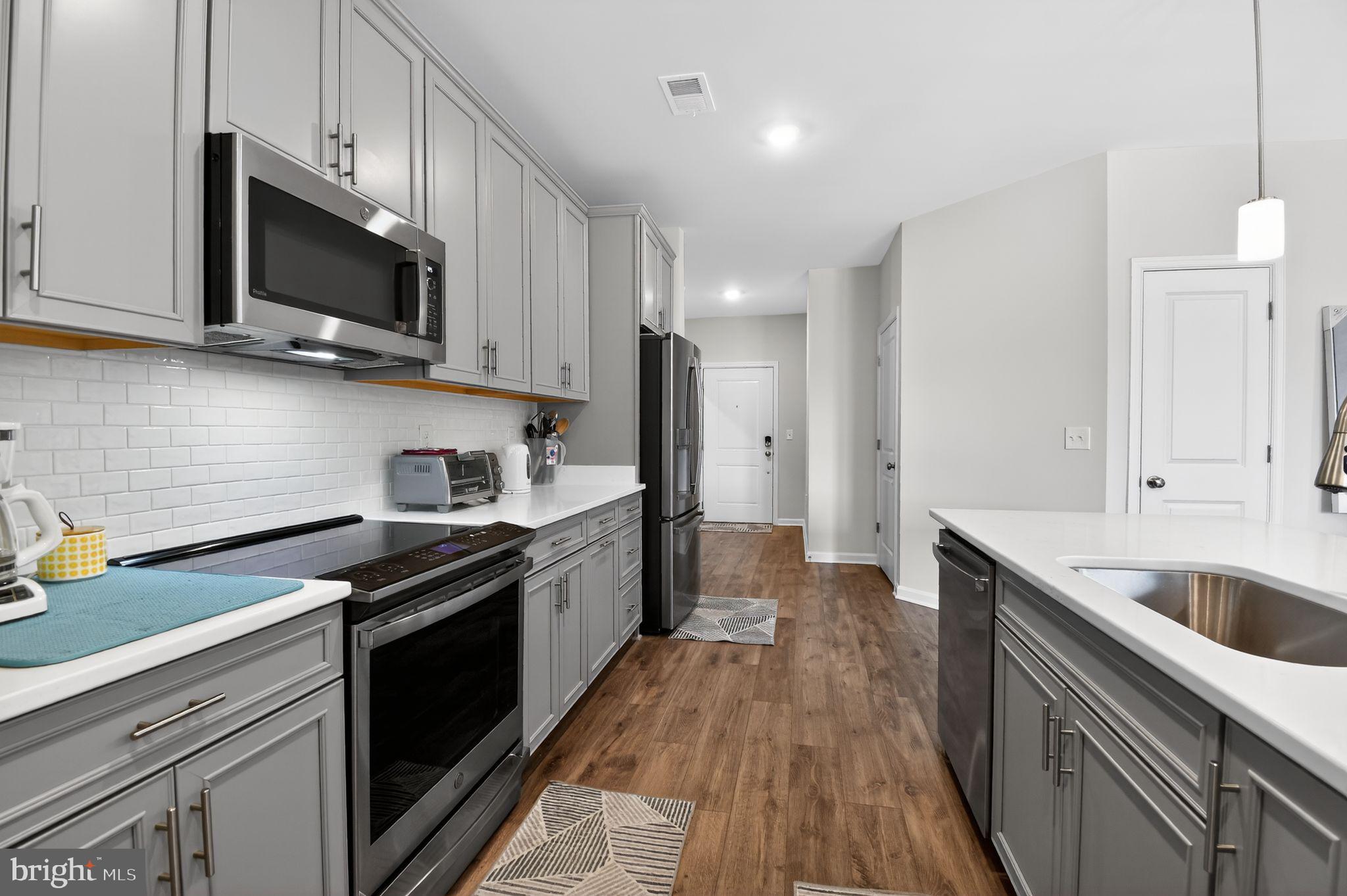 4007 Seaside Alder Road, Unit 8407 Bowie, MD 20720 - Photo 15 of 32 Kitchen