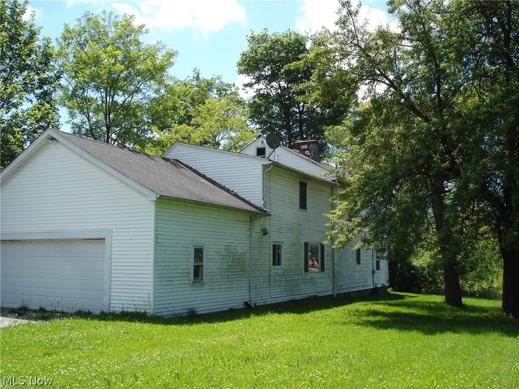9733 Madison Road Montville, OH 44064 - Photo 3 of 31 Gallery Image 3