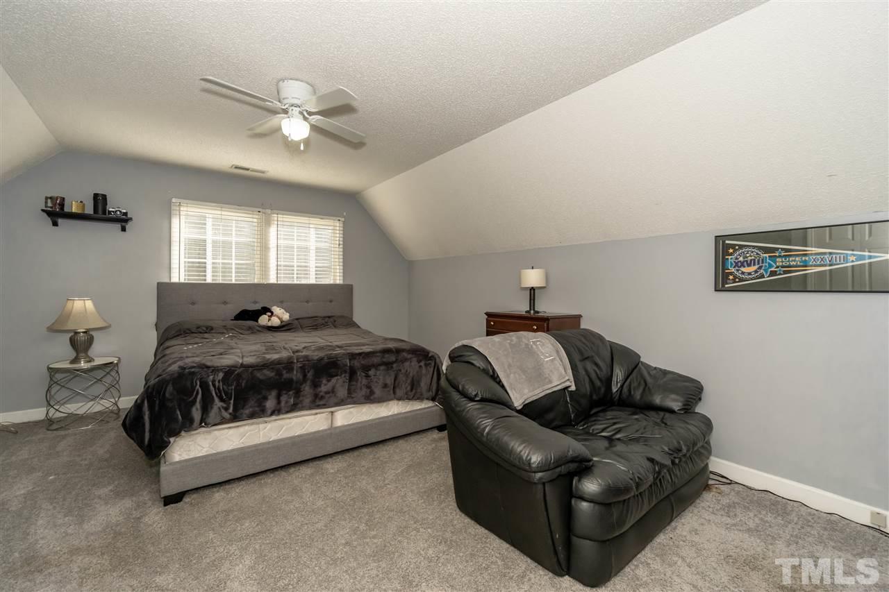 4232 Knightsbridge Way Raleigh, NC 27604 - Photo 9 of 13