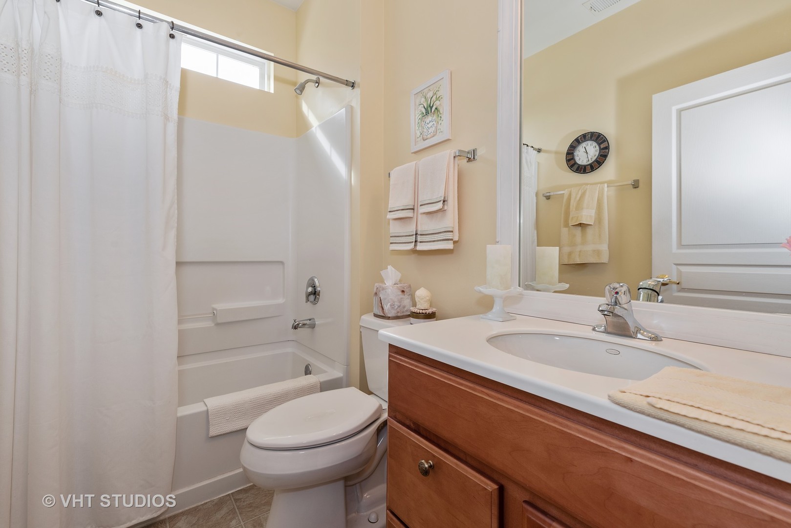 2443 Rolling Ridge Elgin, IL 60124 - Photo 14 of 27 Gallery Image 14