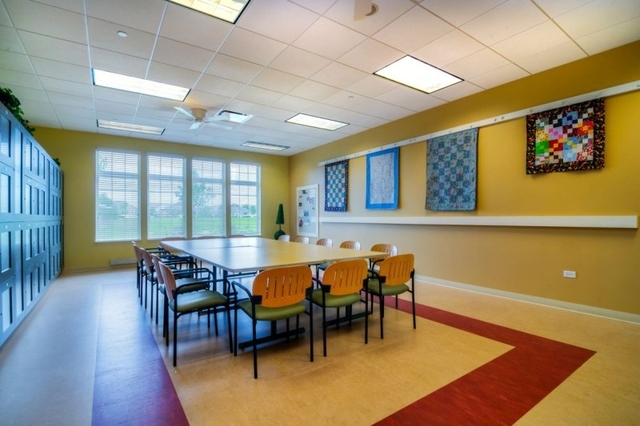 2443 Rolling Ridge Elgin, IL 60124 - Photo 22 of 27 Gallery Image 22