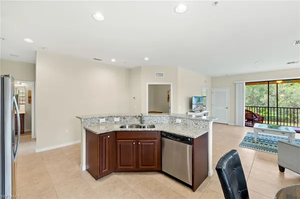 $2,300 | 3742 Pino Vista Way, Unit 4, Estero, FL 33928