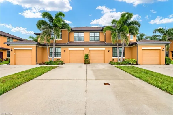 $2,300 | 3742 Pino Vista Way, Unit 4, Estero, FL 33928