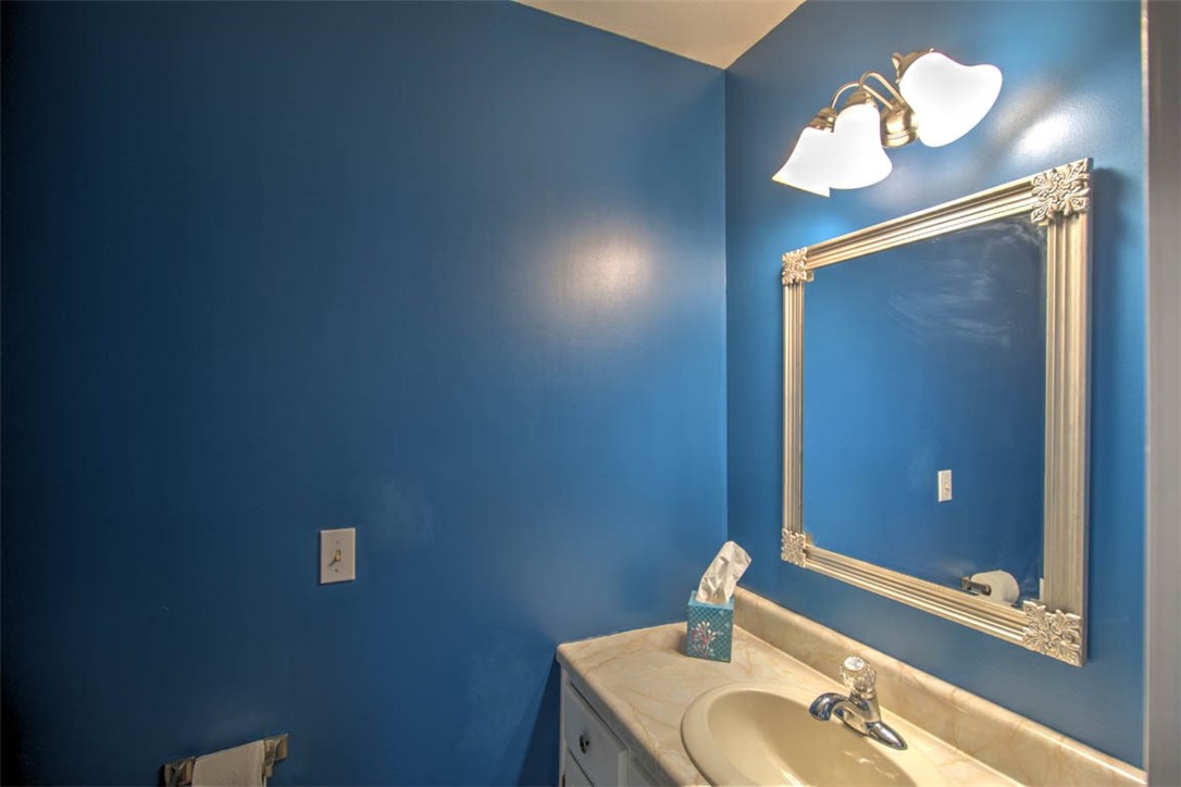 1919 Carl Court Decatur, IL 62526 - Photo 21 of 28