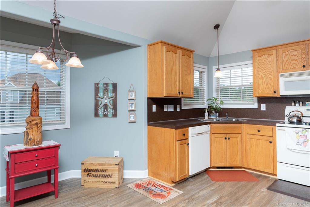 292 Eagle Creek Road Clover, SC 29710 - Photo 6 of 24 Gallery Image 6