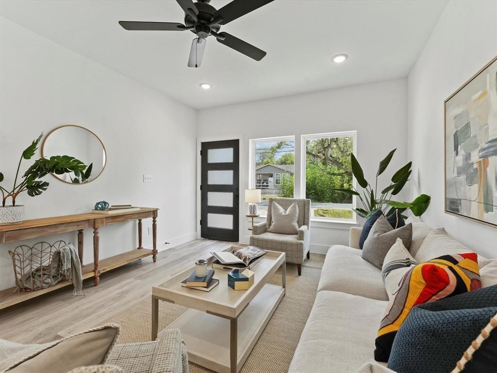 1448 Dewalt Street Houston, TX 77088 - Photo 5 of 24 a living room with furniture and a window