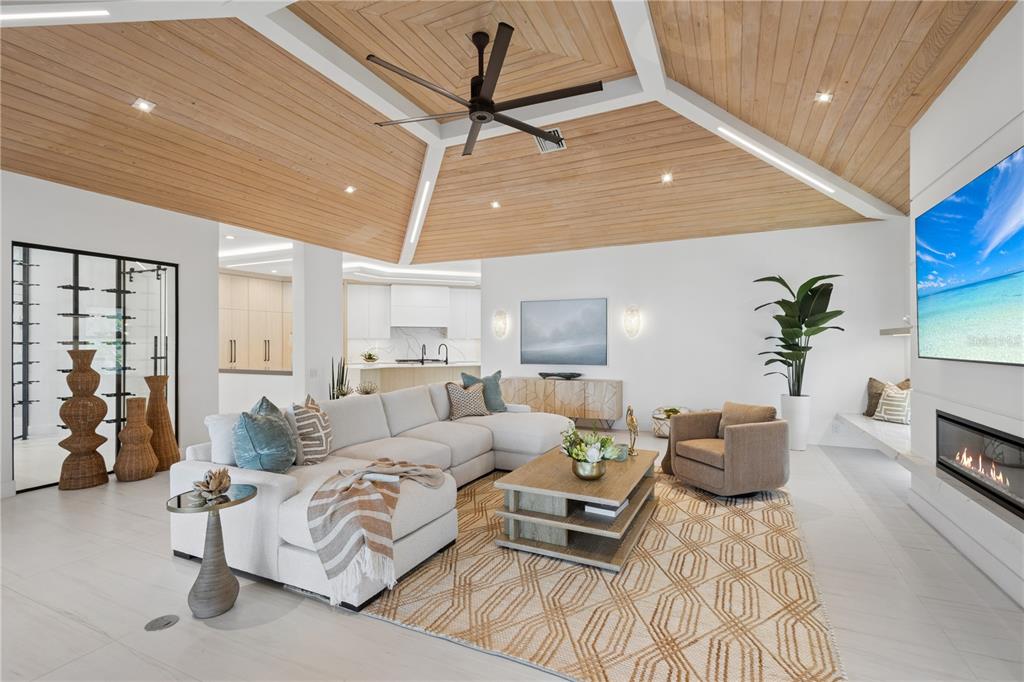 1808 Flower Drive Sarasota, FL 34239 - Photo 8 of 56 a living room with furniture