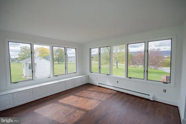 $599,900 | 4535 Arden Nollville Road, Martinsburg, WV 25403