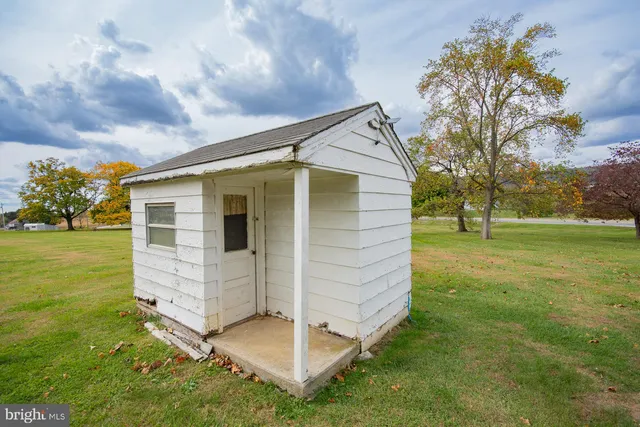 $599,900 | 4535 Arden Nollville Road, Martinsburg, WV 25403