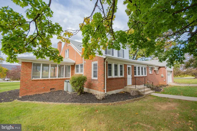 $599,900 | 4535 Arden Nollville Road, Martinsburg, WV 25403