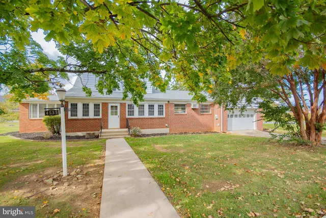 $599,900 | 4535 Arden Nollville Road, Martinsburg, WV 25403