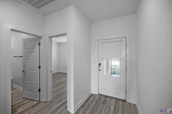 $2,400 | 12856 Silverbell Avenue, Denham Springs, LA 70726