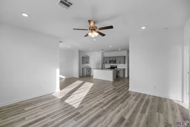 $2,600 | 12856 Silverbell Avenue, Denham Springs, LA 70726