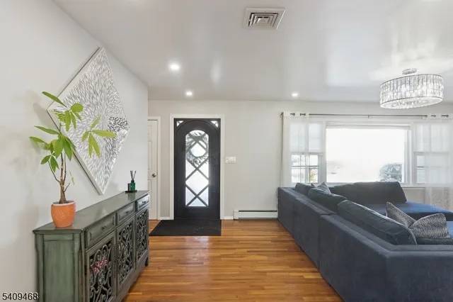 $725,000 | 16 Canterbury Drive, Scotch Plains, NJ 07076