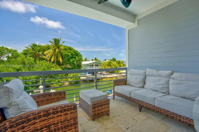 $3,499,000 | 145 Venetian Drive, Islamorada, FL 33036