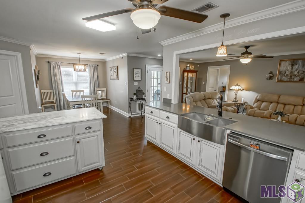 17172 Deer Meadow Avenue Baton Rouge, LA 70816 - Photo 11 of 20