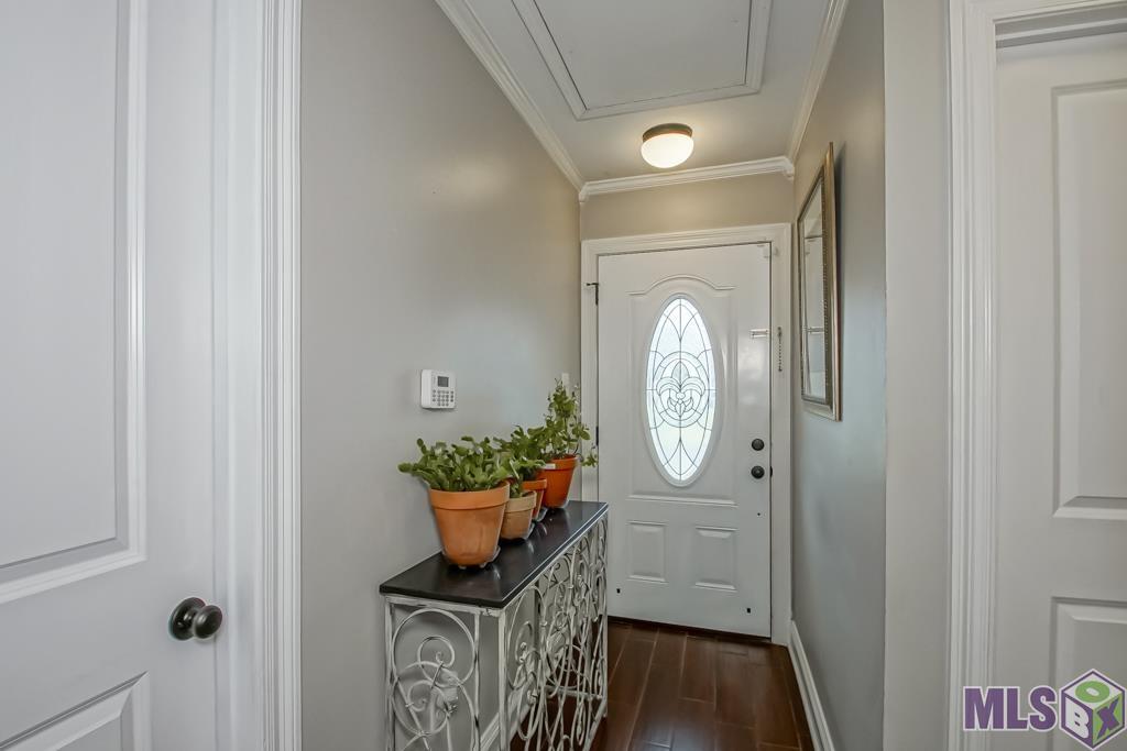 17172 Deer Meadow Avenue Baton Rouge, LA 70816 - Photo 3 of 20