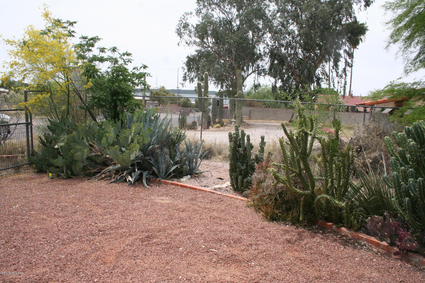 202 West Navajo Road Tucson, AZ 85705 - Photo 12 of 16