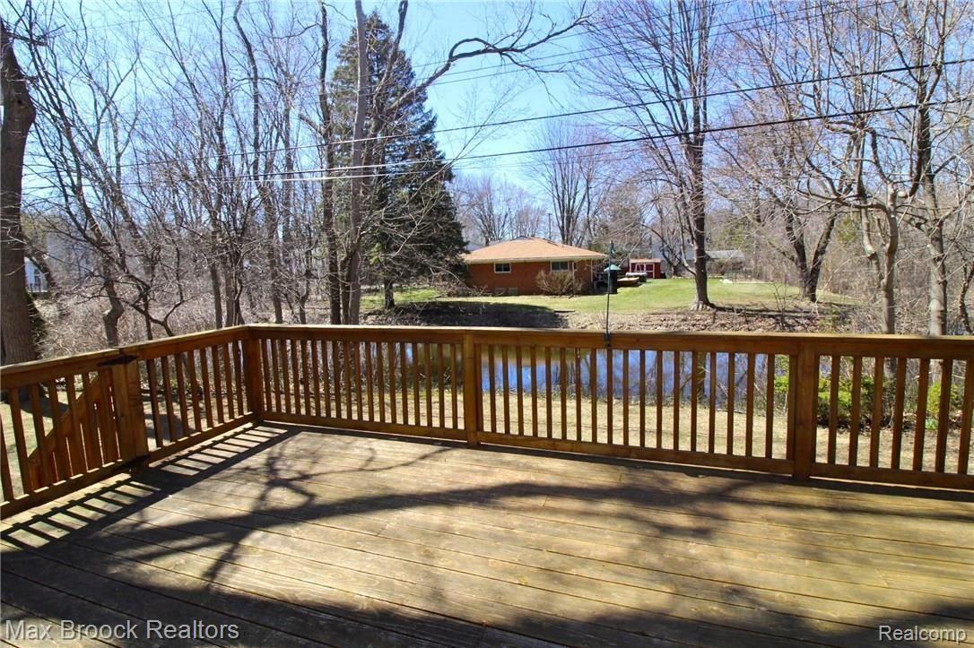 2554 Pine Ridge Road West Bloomfield, MI 48324 - Photo 2 of 38 -39.jpg