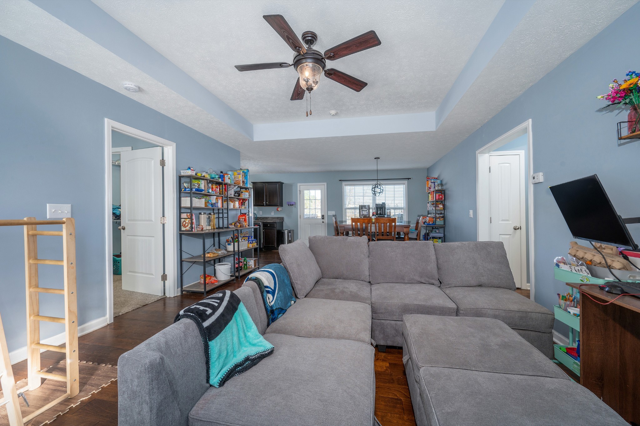 2995 Oak Grove Church Road Bethpage, TN 37022 - Photo 4 of 28 a living room with furniture and a flat screen tv