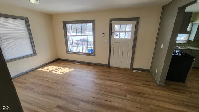 $1,400 | 1604 West 11th Street, Anderson, IN 46016