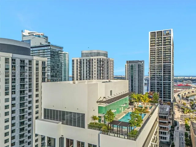 $4,500 | 11 Northeast 6th Street, Unit 2403, Miami, FL 33132