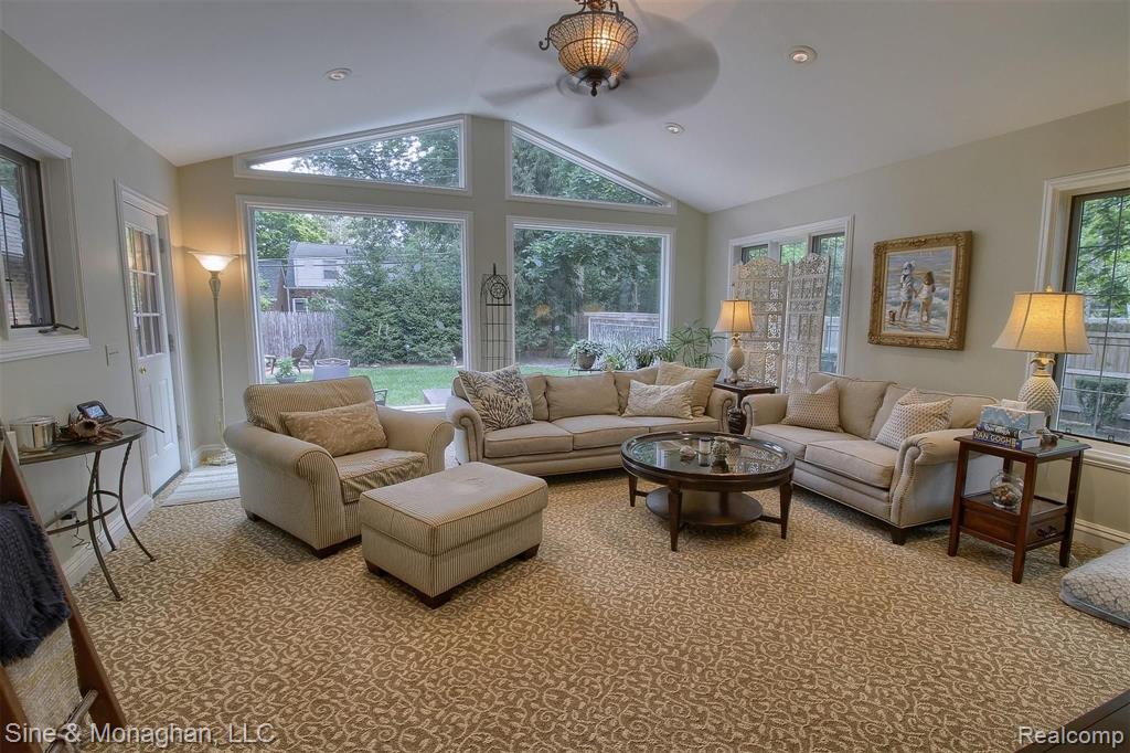 1010 Harvard Road Grosse Pointe, MI 48230 - Photo 15 of 54
