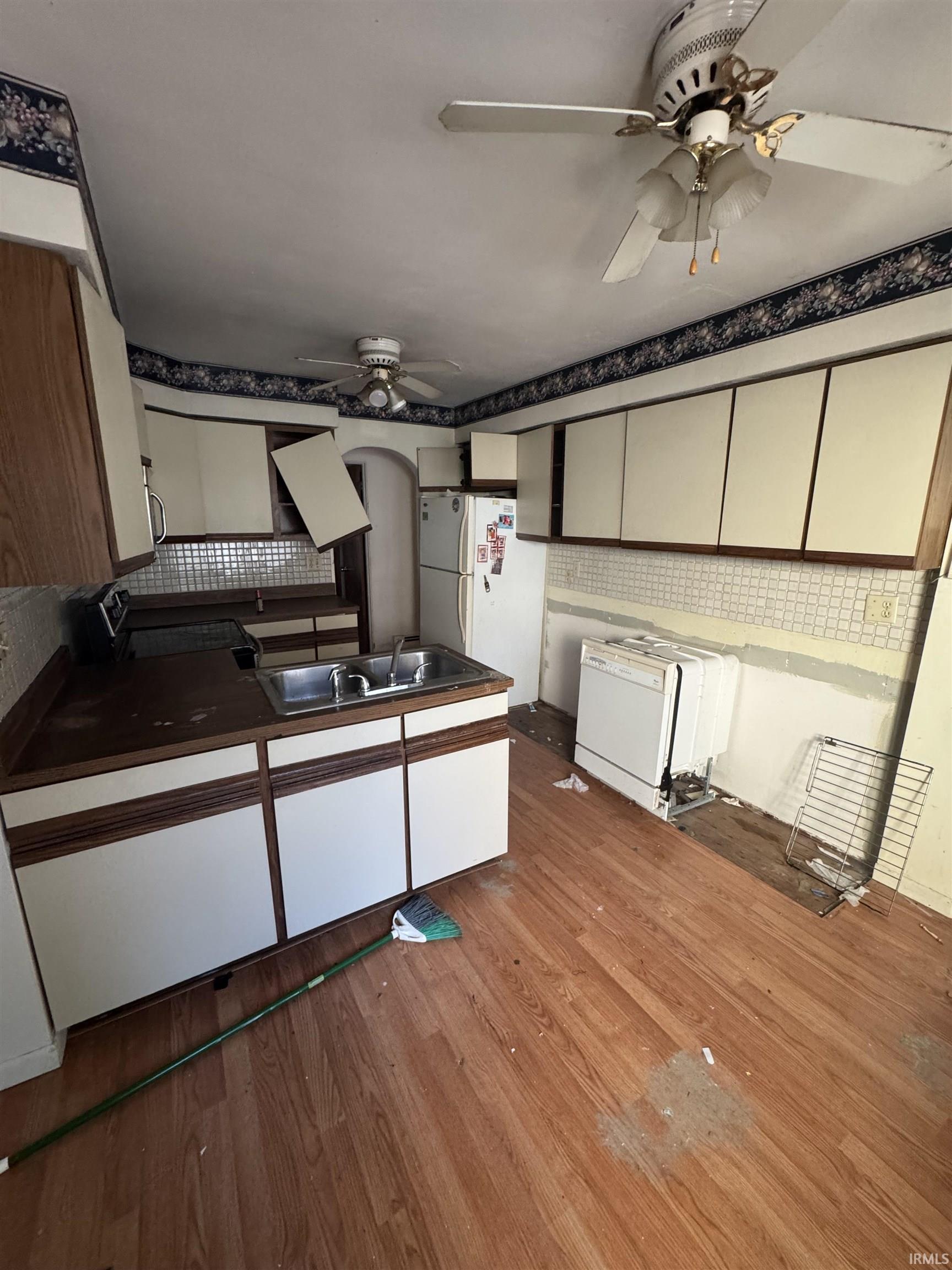 5416 South Baldwin Avenue Marion, IN 46953 - Photo 7 of 10