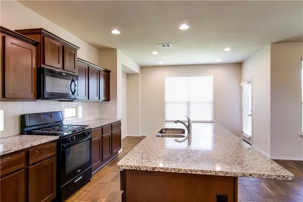 $1,895 | 3651 Sandy Brook Drive, Unit 233, Round Rock, TX 78665