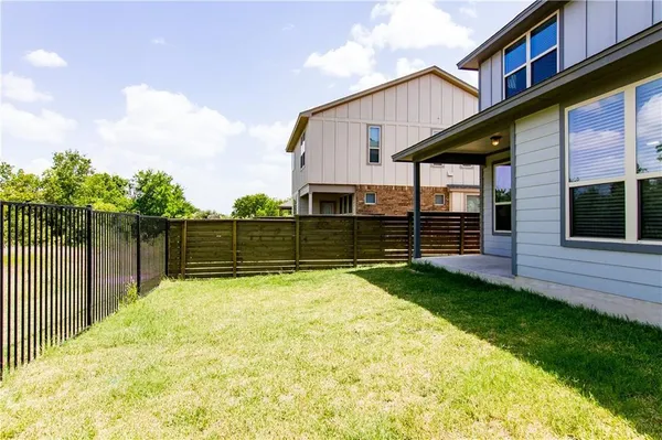 $1,895 | 3651 Sandy Brook Drive, Unit 233, Round Rock, TX 78665
