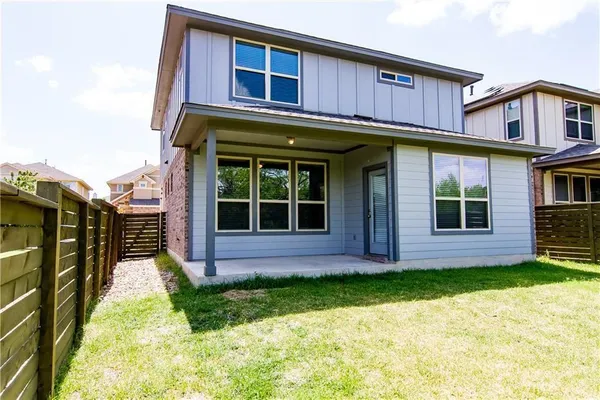 $1,895 | 3651 Sandy Brook Drive, Unit 233, Round Rock, TX 78665