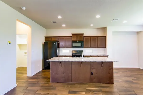 $1,895 | 3651 Sandy Brook Drive, Unit 233, Round Rock, TX 78665