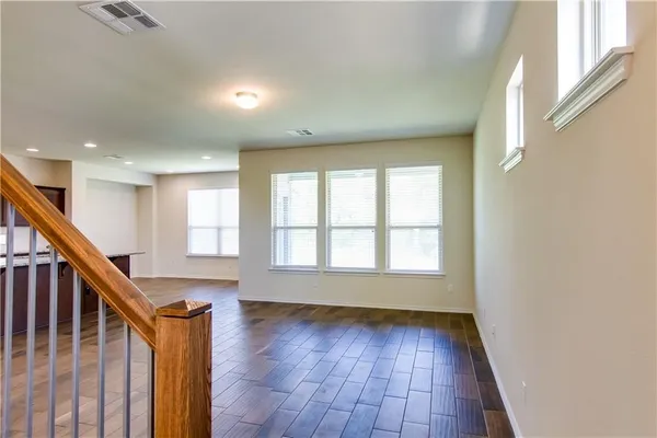 $1,895 | 3651 Sandy Brook Drive, Unit 233, Round Rock, TX 78665