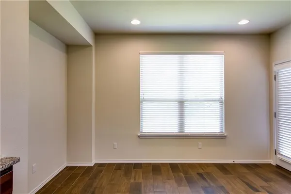 $1,895 | 3651 Sandy Brook Drive, Unit 233, Round Rock, TX 78665