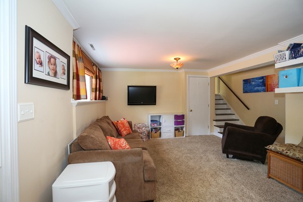 84 Highgate Road Marlborough, MA 01752 - Photo 17 of 23 Gallery Image 17