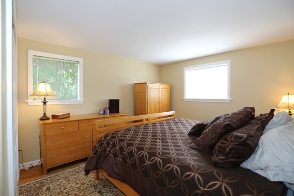 84 Highgate Road Marlborough, MA 01752 - Photo 10 of 23 Gallery Image 10