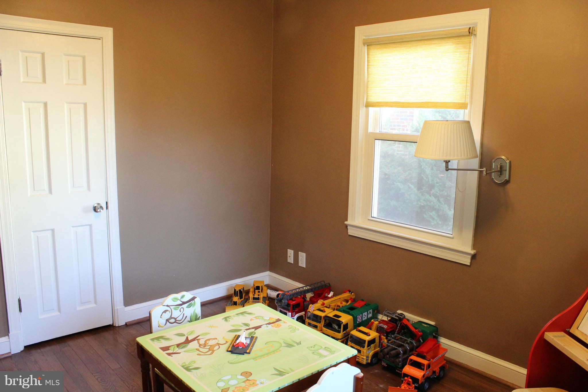10203 Ridgemoor Drive Silver Spring, MD 20901 - Photo 23 of 29 Bedroom 3