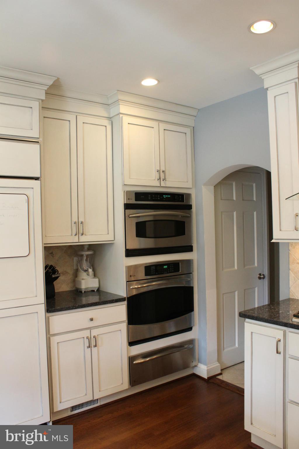 10203 Ridgemoor Drive Silver Spring, MD 20901 - Photo 4 of 29 Kitchen