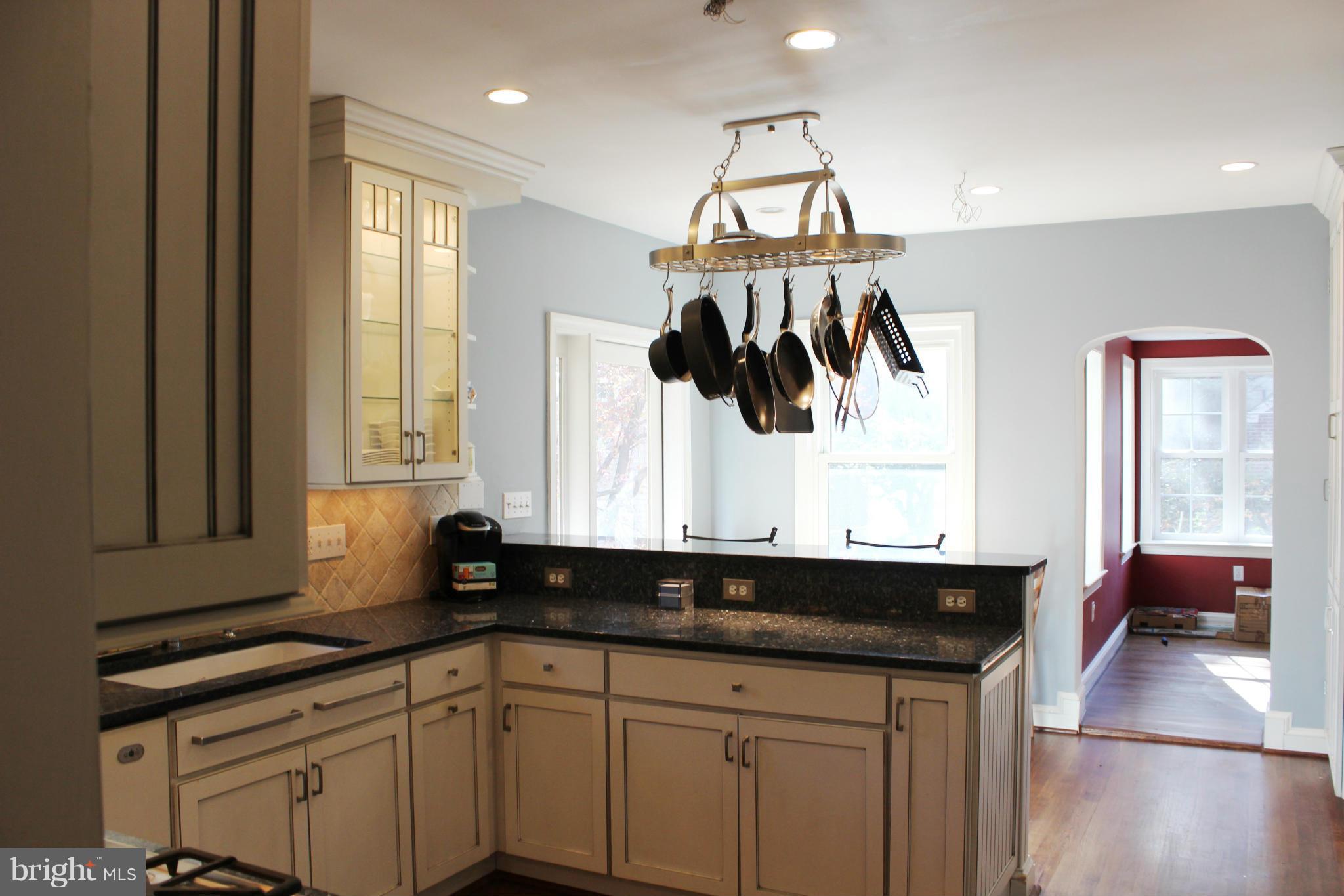 10203 Ridgemoor Drive Silver Spring, MD 20901 - Photo 5 of 29 Kitchen